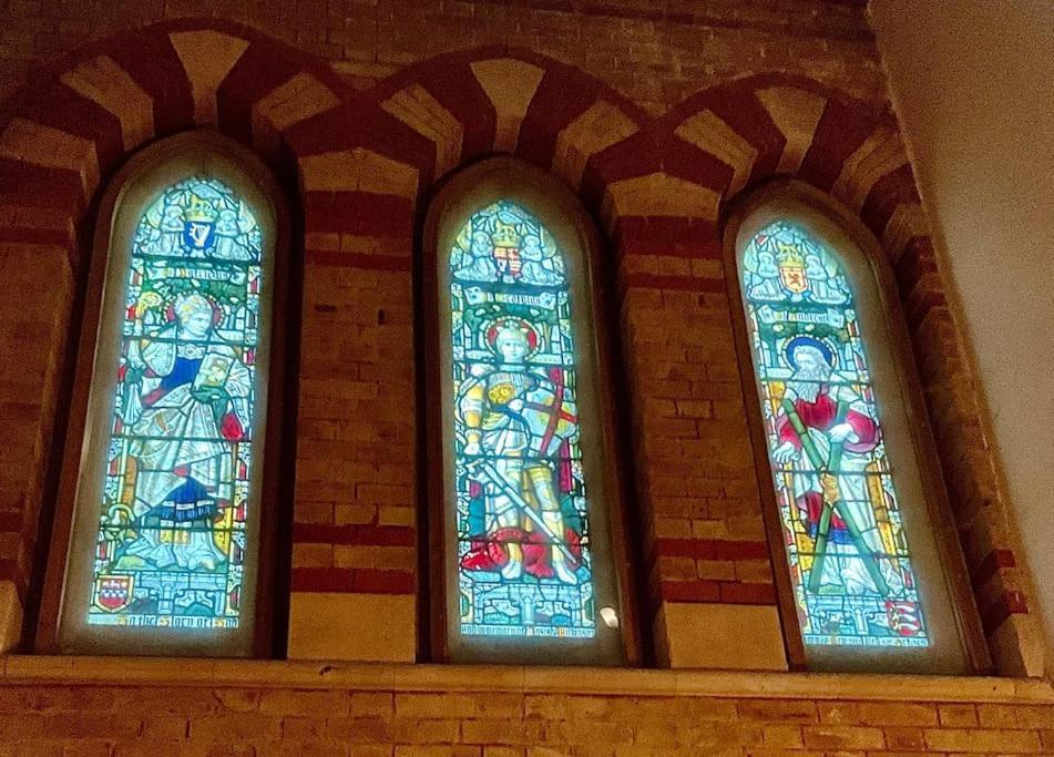 Magical Church Conversion In Watford 沃特福德 外观 照片